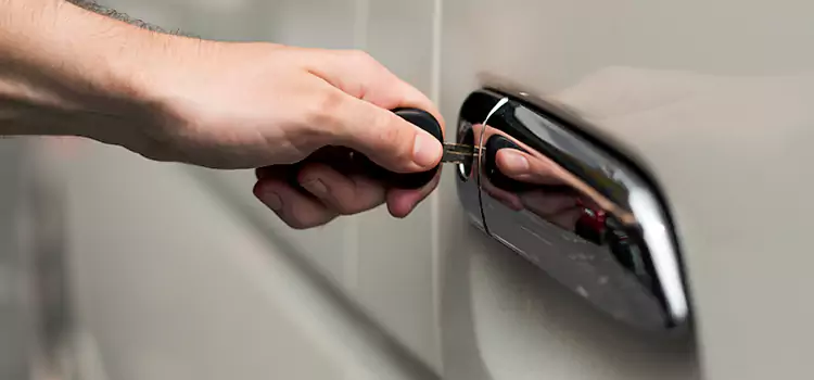 Why Choose Our Auto Locksmith Team in Quincy, IL?